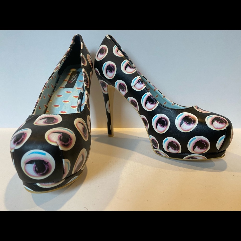 NWOT IRON FIST HEELS (fits like a size 10)